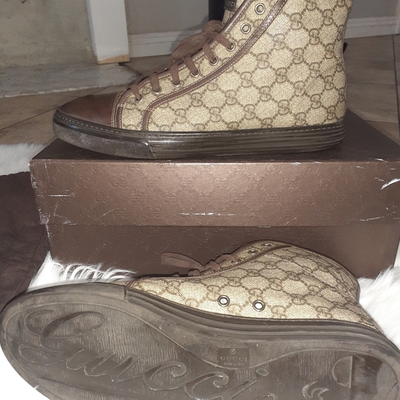 Gucci Other - AUTHENTIC MENS GG SIGNATURE SHOES